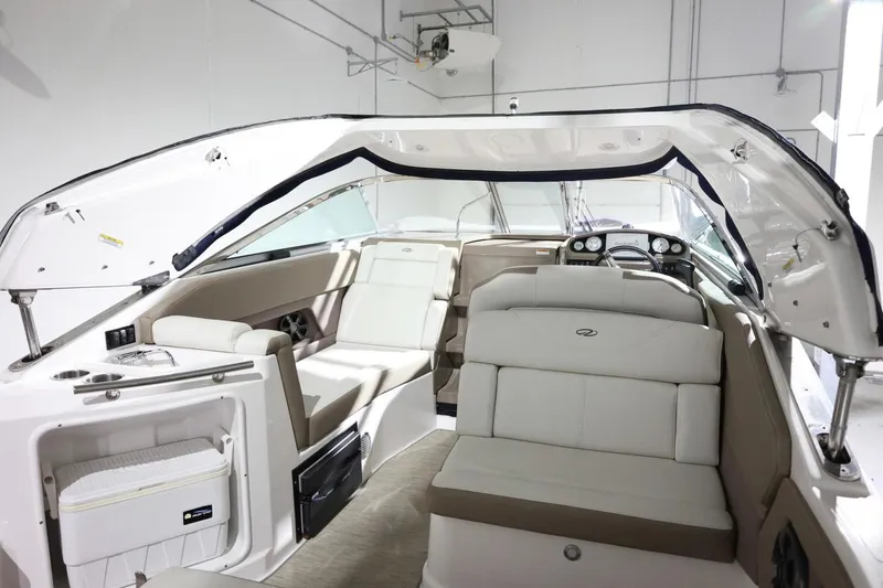 Slide: The Image of Regal Express 2017 - 3701127