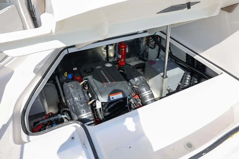 Slide: The Image of Regal Express 2017 - 3701147