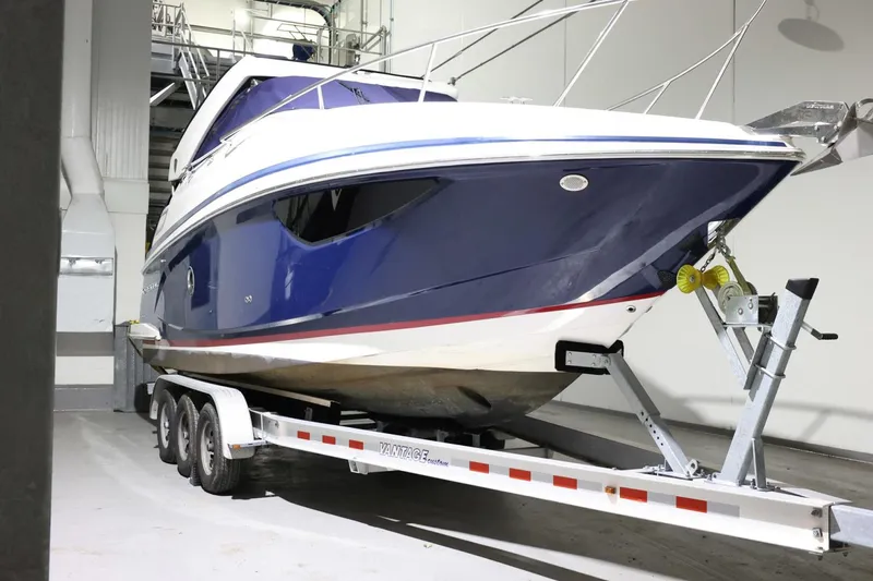 Slide: The Image of Regal Express 2017 - 3701153