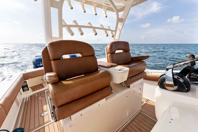 Slide: The Image of Scout 350 LXF 2014 - 37