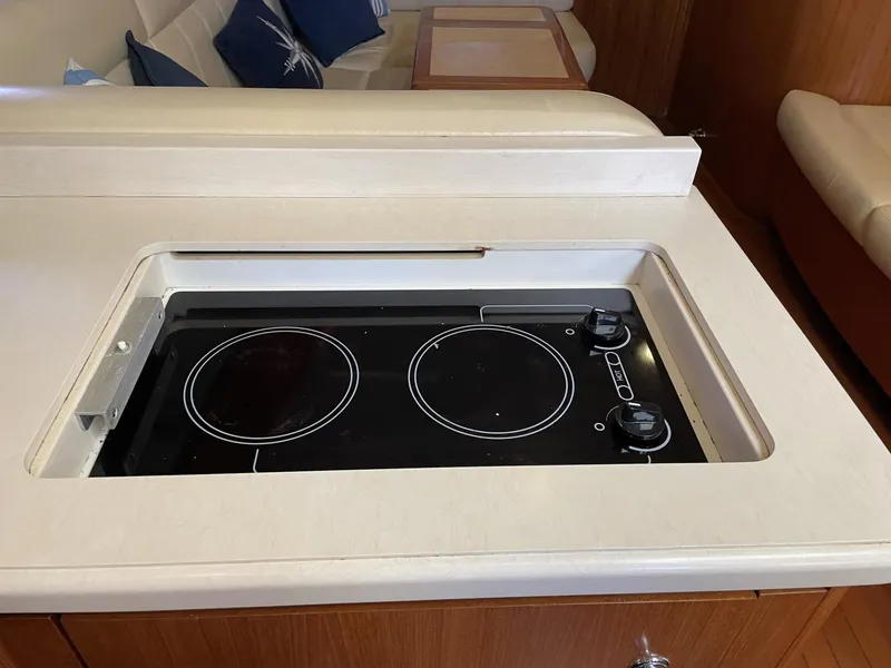 Slide: The Image of Tiara Sovran 2005 - 3552991