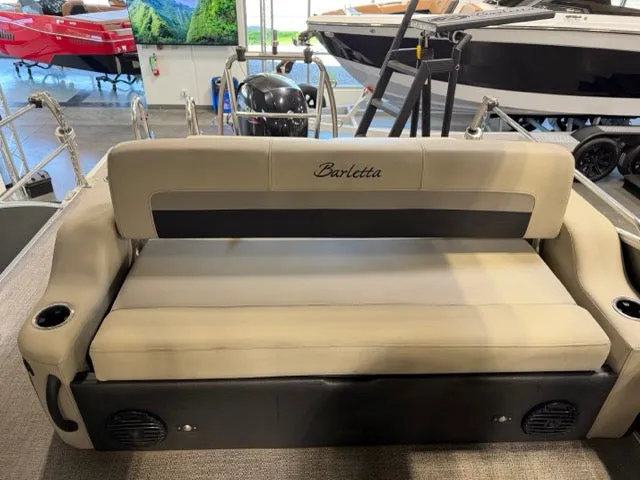 Slide: The Image of Barletta Boats C CLASS C22UC 2021 - 21
