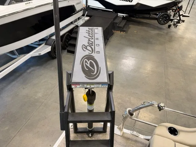 Slide: The Image of Barletta Boats C CLASS C22UC 2021 - 23