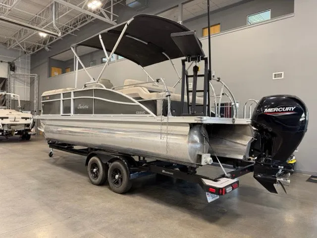 Slide: The Image of Barletta Boats C CLASS C22UC 2021 - 2