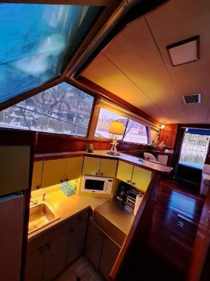 Slide: The Image of Bertram 46III Convertible 1986 - 3558176