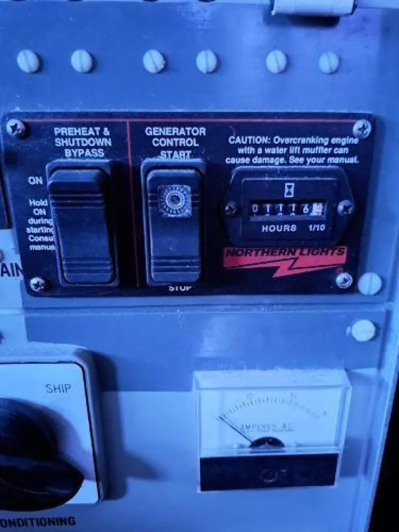 Slide: The Image of Bertram 46III Convertible 1986 - 3558185