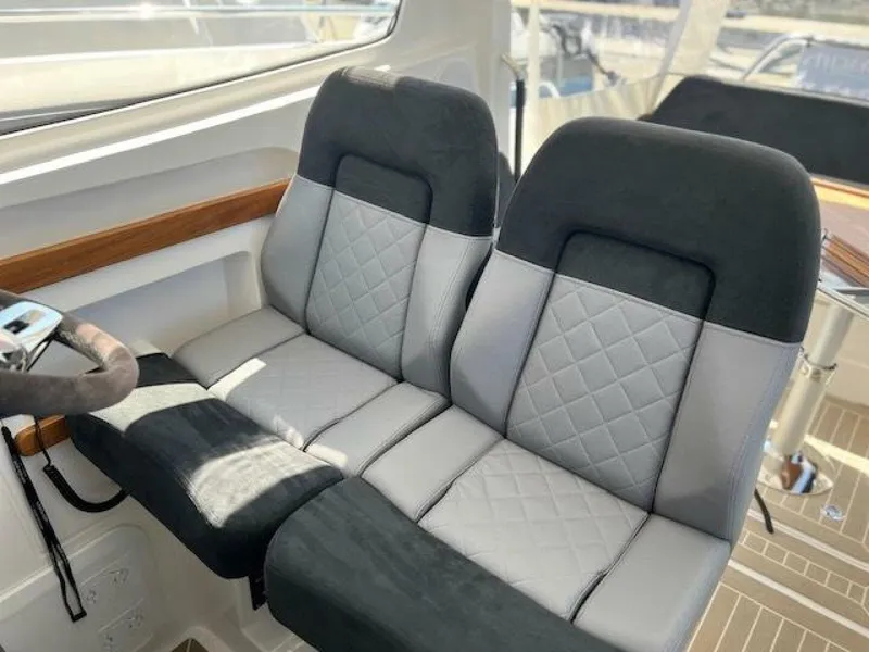 Slide: The Image of Nimbus W9 2023 - 3781704