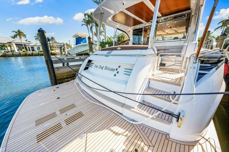 Slide: The Image of Belize 66 Daybridge 2025 - 5136793