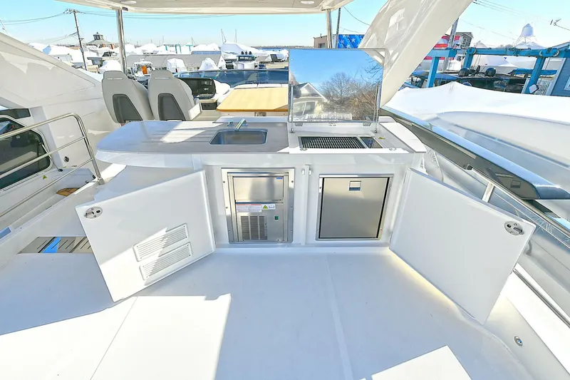 Slide: The Image of Absolute 52 Fly 2026 - 4153578