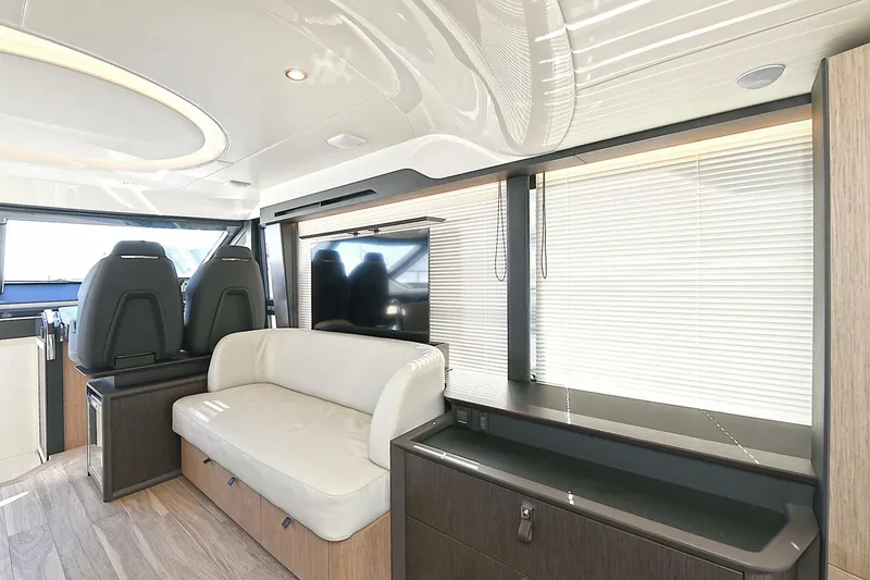 Slide: The Image of Absolute 52 Fly 2026 - 4153553