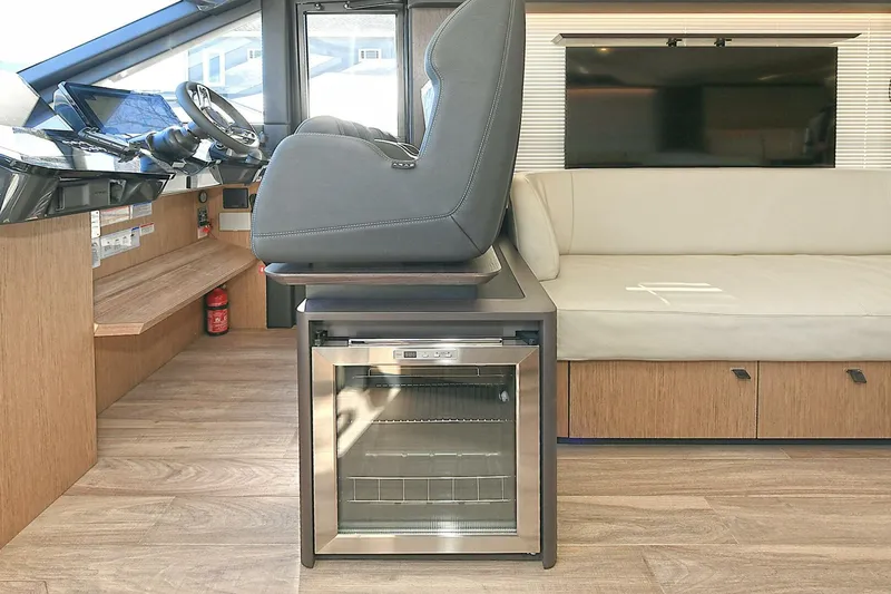 Slide: The Image of Absolute 52 Fly 2026 - 4153562