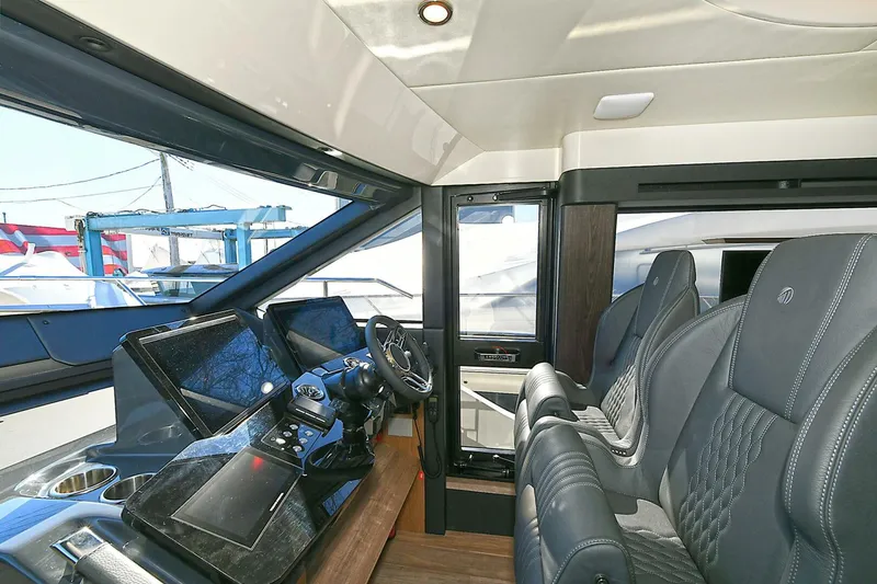 Slide: The Image of Absolute 52 Fly 2026 - 4153527