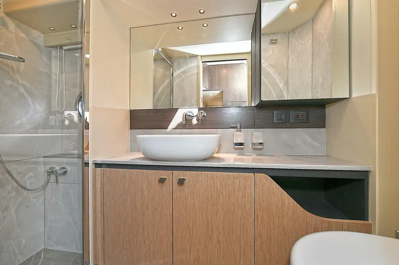 Slide: The Image of Absolute 52 Fly 2026 - 4153521