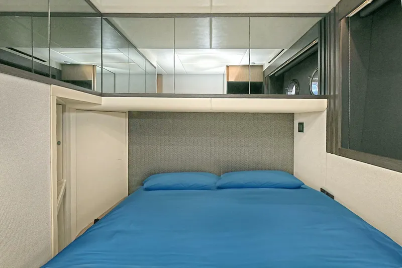 Slide: The Image of Absolute 52 Fly 2026 - 4153526