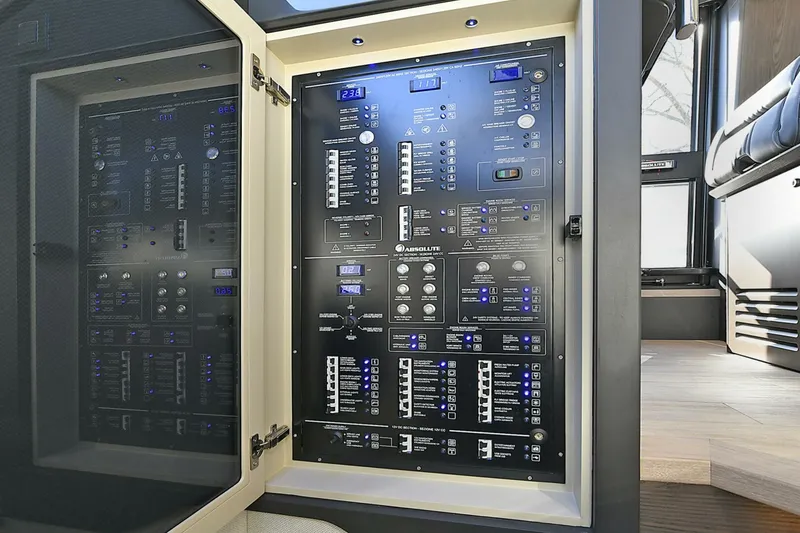 Slide: The Image of Absolute 52 Fly 2026 - 4153498