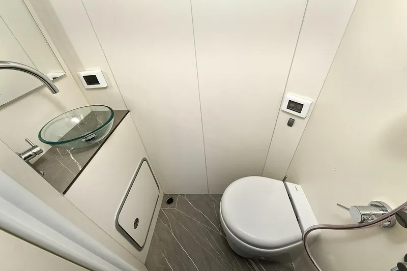 Slide: The Image of Absolute 52 Fly 2026 - 4153495