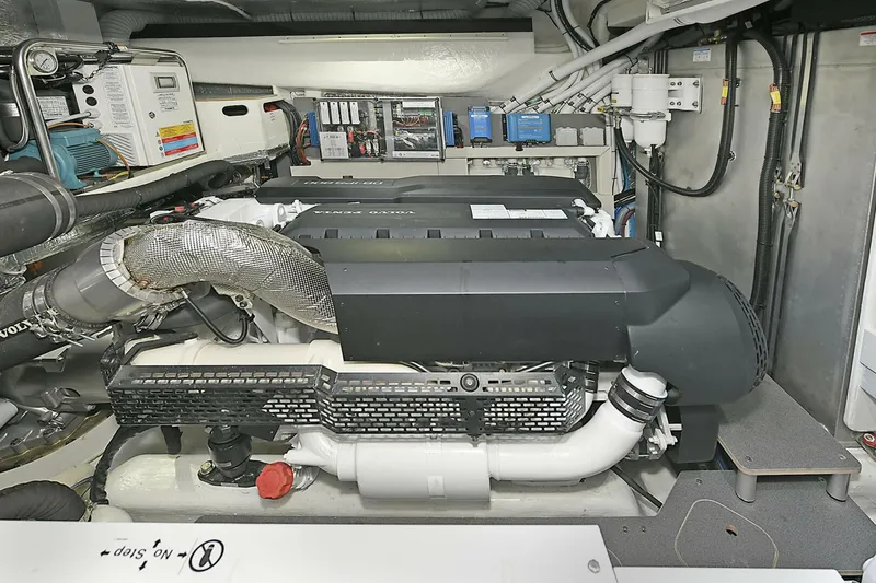 Slide: The Image of Absolute 52 Fly 2026 - 4153593