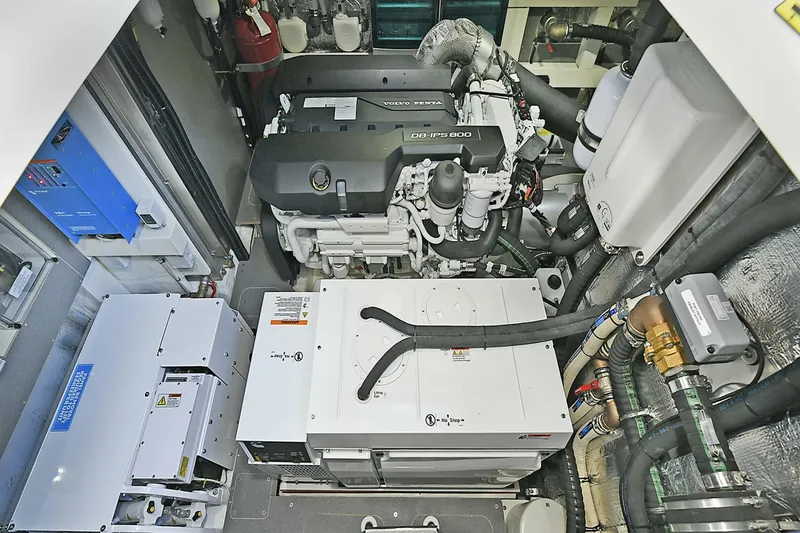 Slide: The Image of Absolute 52 Fly 2027 - 4153590