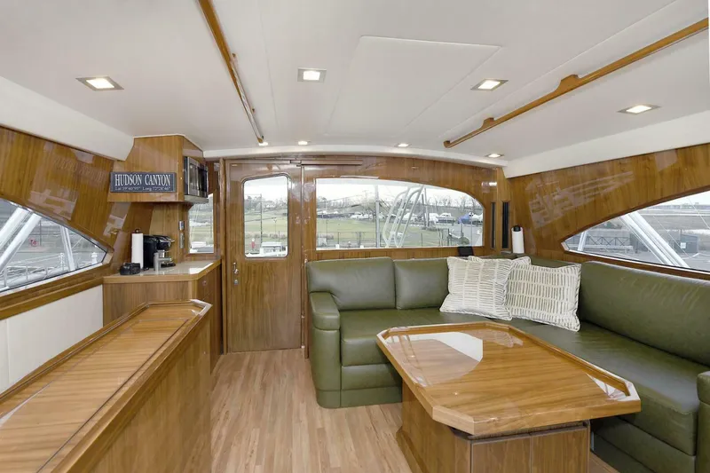 Slide: The Image of Viking 80 Enclosed Skybridge 2018 - 3774029