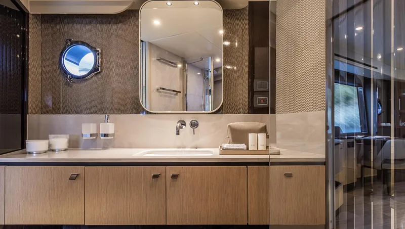 Slide: The Image of Absolute 56 Fly 2026 - 3601383