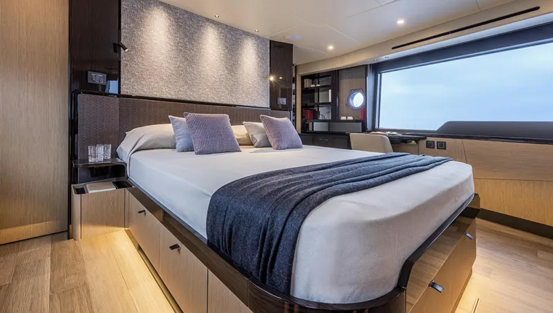 Slide: The Image of Absolute 56 Fly 2026 - 3601386