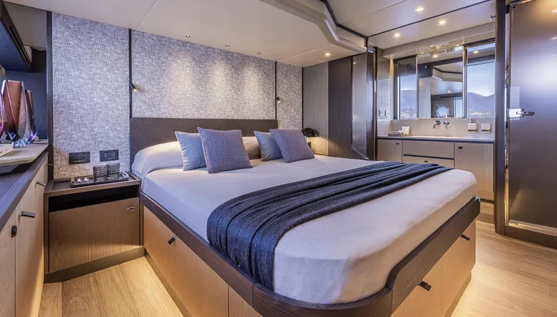 Slide: The Image of Absolute 56 Fly 2026 - 3601384