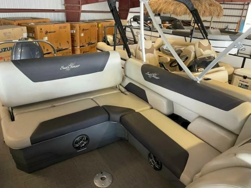 Slide: The Image of SunChaser Geneva Cruise 22 SB 2023 - 4658889