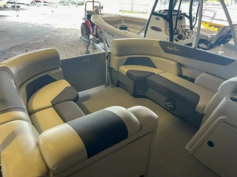 Slide: The Image of SunChaser Geneva Cruise 22 SB 2023 - 4658882