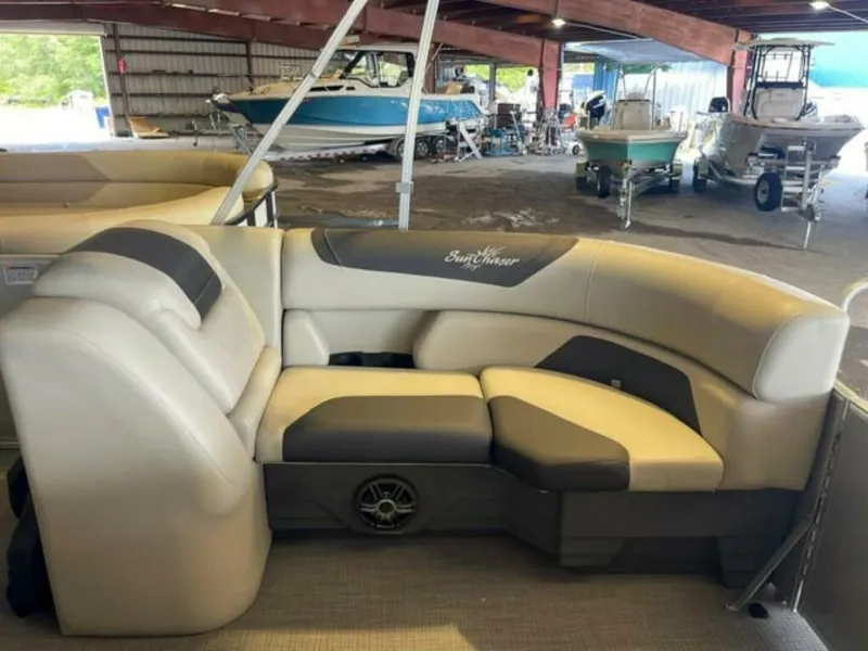 Slide: The Image of SunChaser Geneva Cruise 22 SB 2023 - 4658883