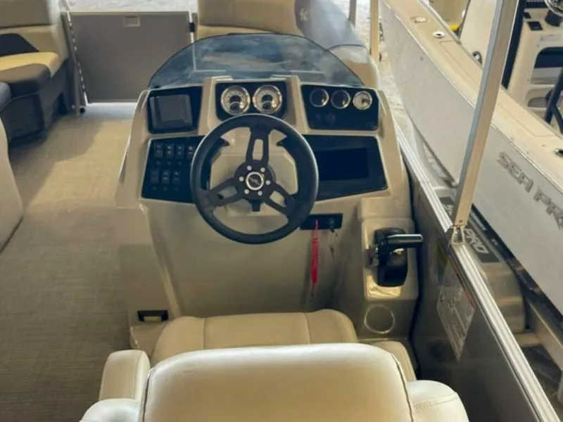 Slide: The Image of SunChaser Geneva Cruise 22 SB 2023 - 4658886