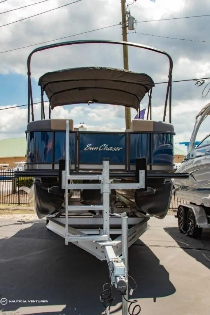 Slide: The Image of SunChaser Eclipse 8523 SSB 2023 - 3614300