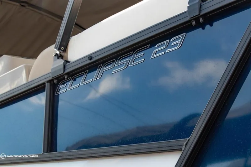 Slide: The Image of SunChaser Eclipse 8523 SSB 2023 - 3614301