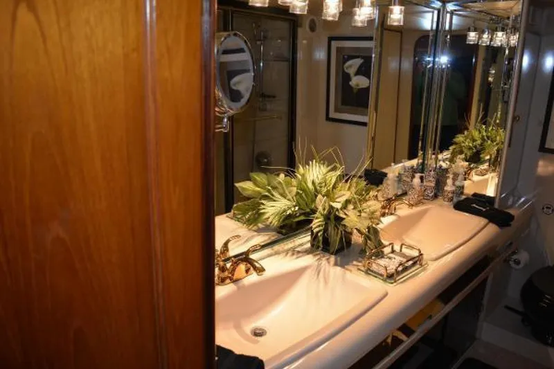 Slide: The Image of Viking Motor Yacht 1989 - 3610650