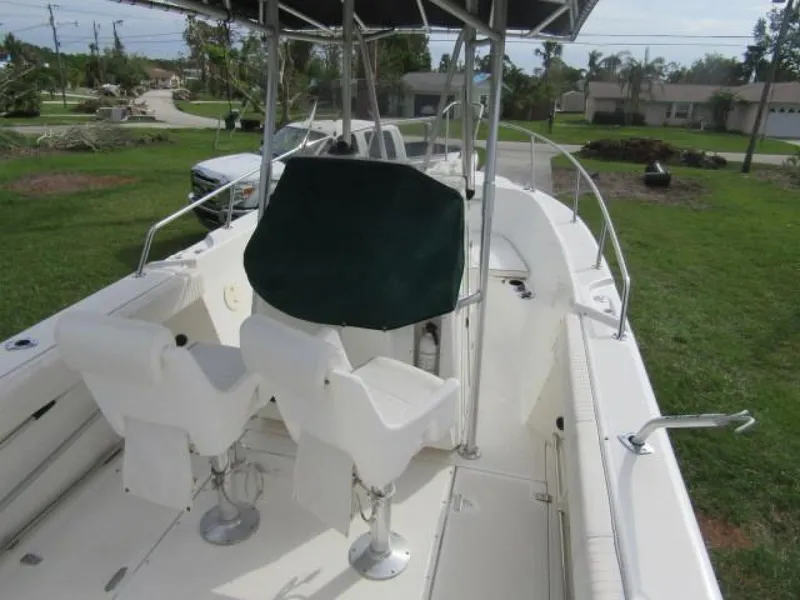 Slide: The Image of Boston Whaler 23 Outrage 1999 - 3620764