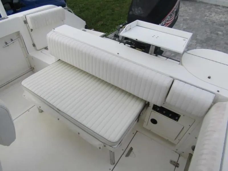 Slide: The Image of Boston Whaler 23 Outrage 1999 - 3620776