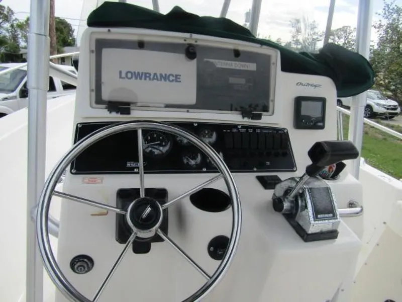 Slide: The Image of Boston Whaler 23 Outrage 1999 - 3620779