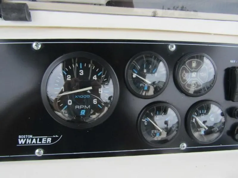 Slide: The Image of Boston Whaler 23 Outrage 1999 - 3620780