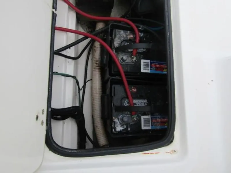 Slide: The Image of Boston Whaler 23 Outrage 1999 - 3620791