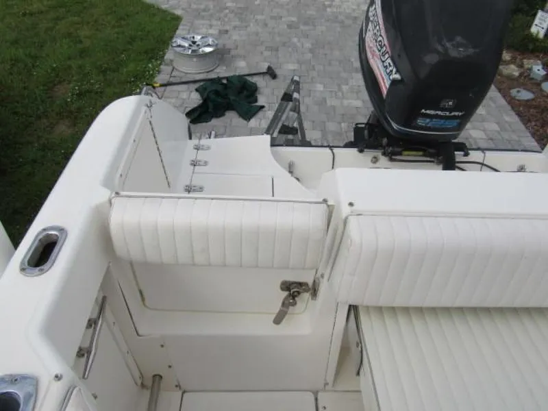 Slide: The Image of Boston Whaler 23 Outrage 1999 - 3620793