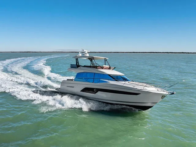 Slide: The Image of Prestige 520 Fly 2022 - 50