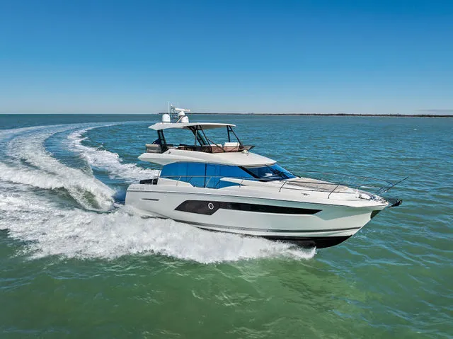 Slide: The Image of Prestige 520 Fly 2022 - 52