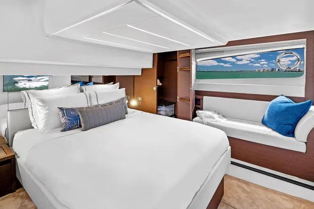 Slide: The Image of Prestige 520 Fly 2022 - 64