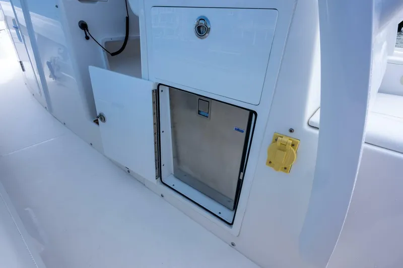 Slide: The Image of 37 Regulator 2022 Dave 31 - 5454902