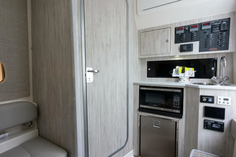 Slide: The Image of 37 Regulator 2022 Dave 49 - 5454920