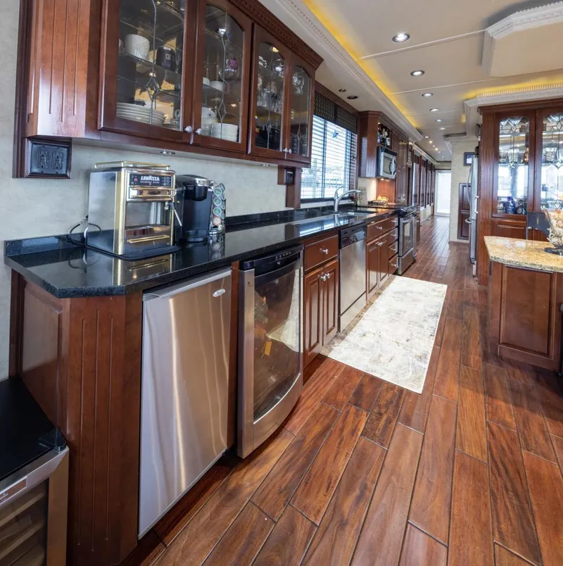 Slide: The Image of Fantasy 82 Coastal Yacht 2008 - 3638021