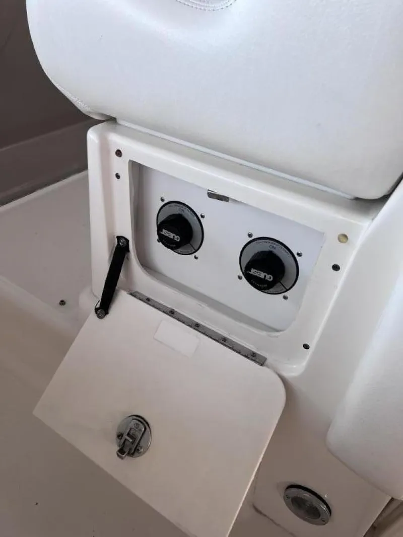 Slide: The Image of Sea Ray Sundancer 320 2005 - 3635104