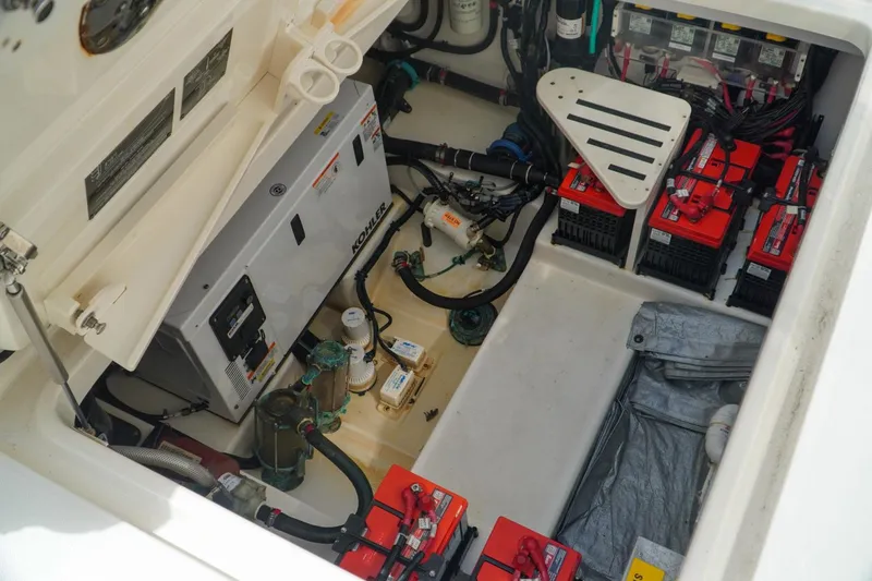 Slide: The Image of Boston Whaler 420 Outrage 2017 - 3666743