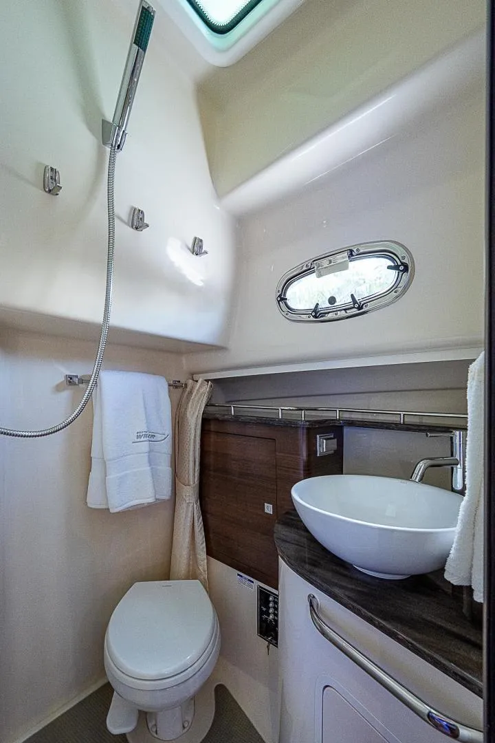 Slide: The Image of Cabin, Head 2018 Boston Whaler 345 Conquest Paradise 4 Reels - 3638756