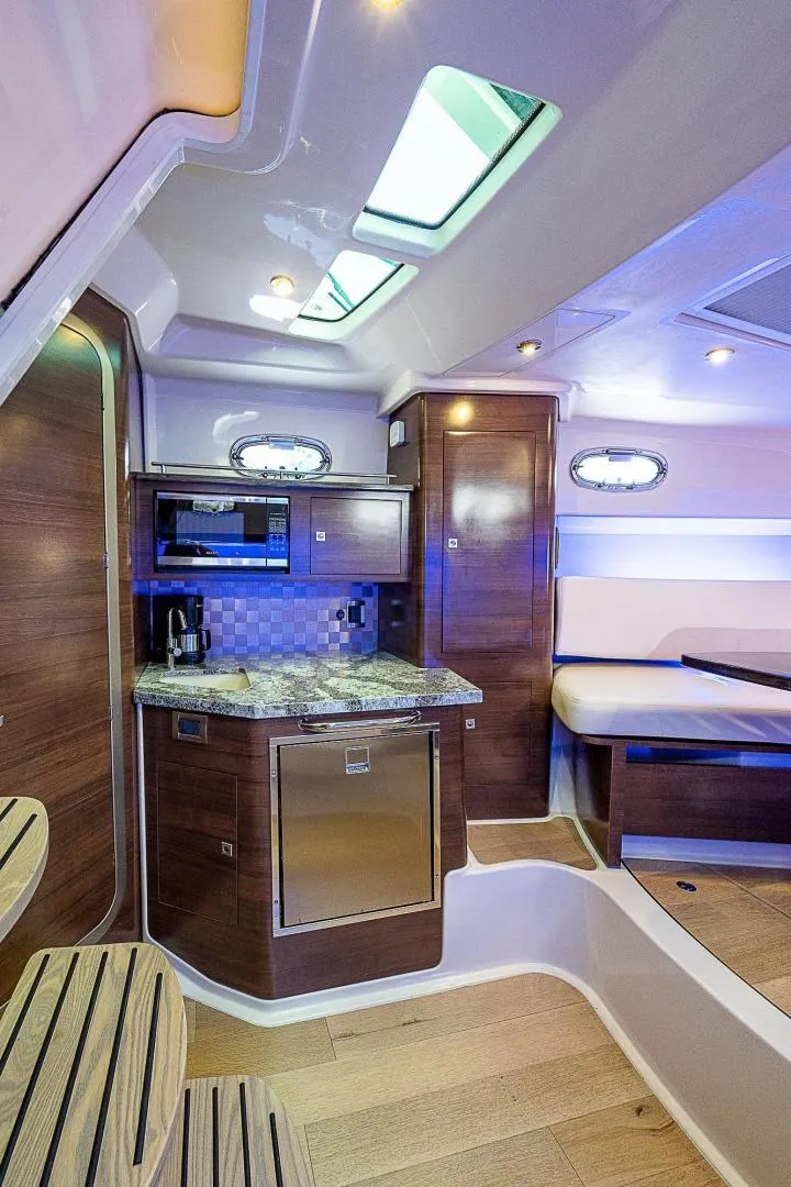 Slide: The Image of Cabin, Galley 2018 Boston Whaler 345 Conquest Paradise 4 Reels - 3638748