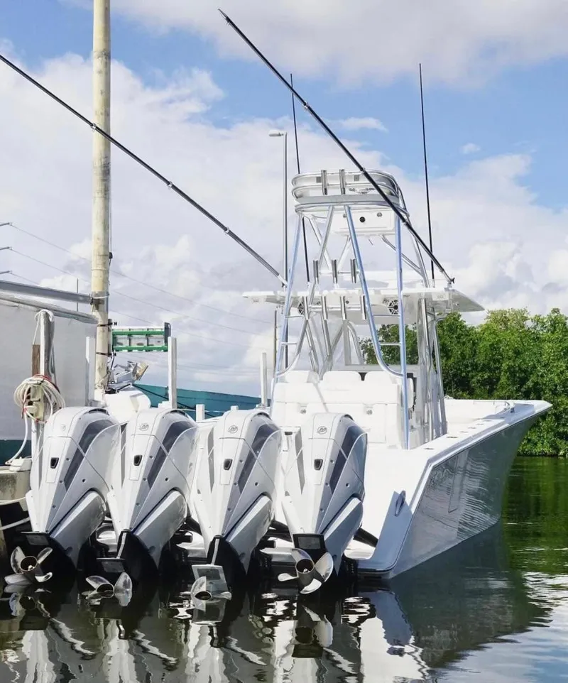 Slide: The Image of Sea Hunter 39 2022 - 3639314